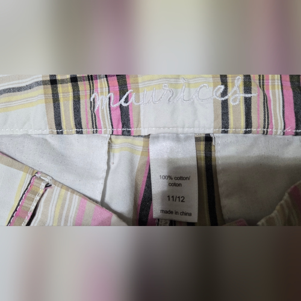 Maurices Plaid Cuffed Shorts Size 11/12 - Picture 3 of 4